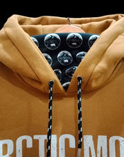 Load image into Gallery viewer, Old School Adventure
